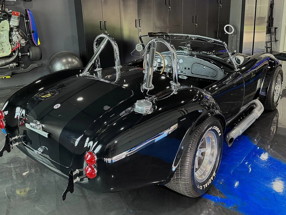 Factory Five Roadster - Image 21 of 31