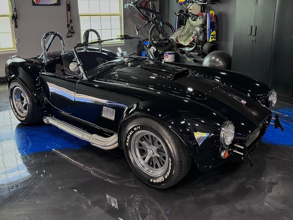 Factory Five Roadster - Image 18 of 31