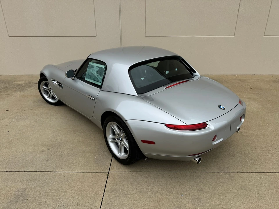 2001 BMW Z8 - Image 30 of 31