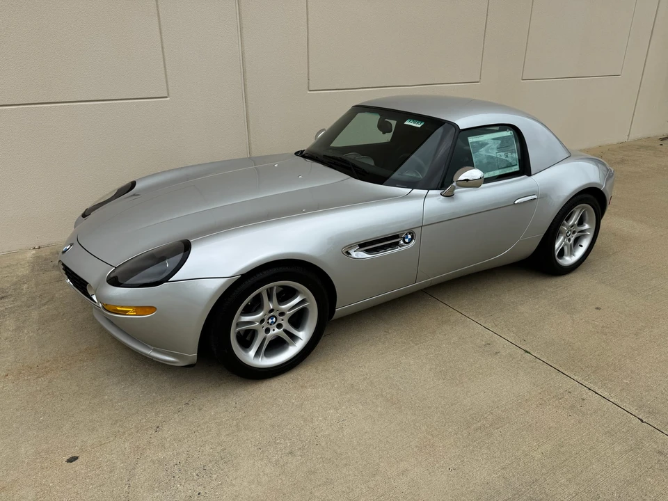 2001 BMW Z8 - Image 2 of 31