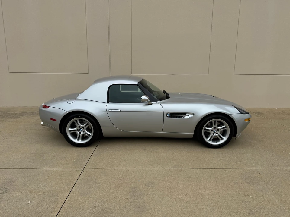 2001 BMW Z8 - Image 16 of 31