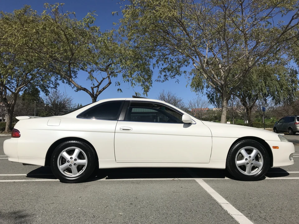 1997 Lexus SC400 - Image 24 of 31