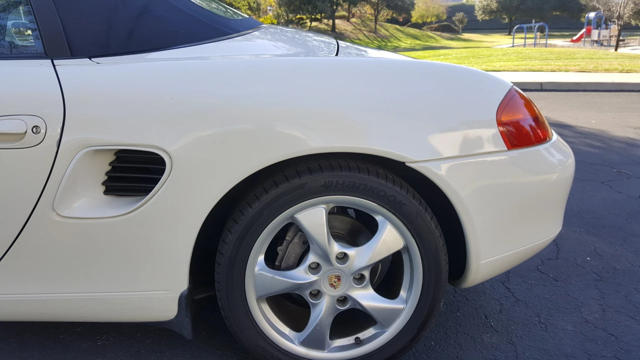 2001 Porsche 986 Boxster - Image 27 of 31