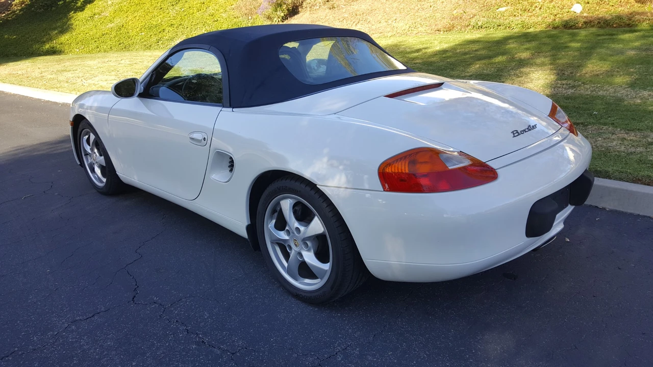 2001 Porsche 986 Boxster - Image 18 of 31