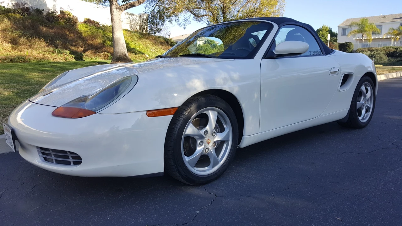 2001 Porsche 986 Boxster - Image 15 of 31