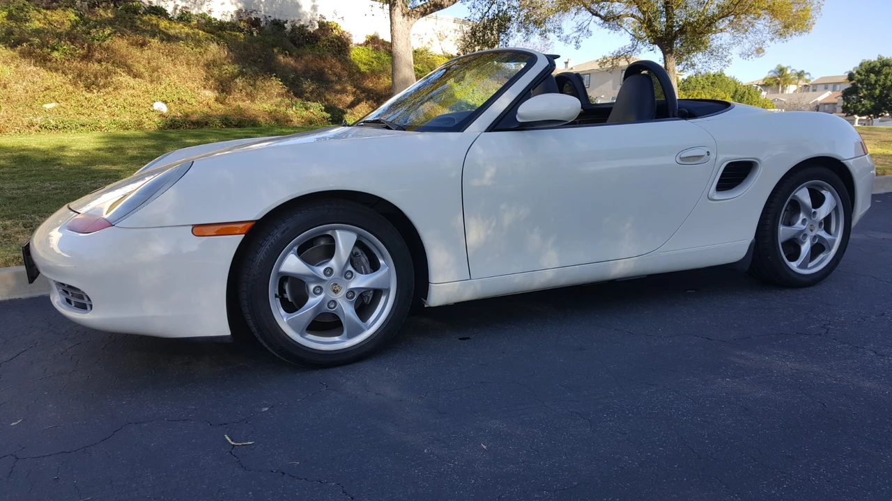 2001 Porsche 986 Boxster - Image 2 of 31