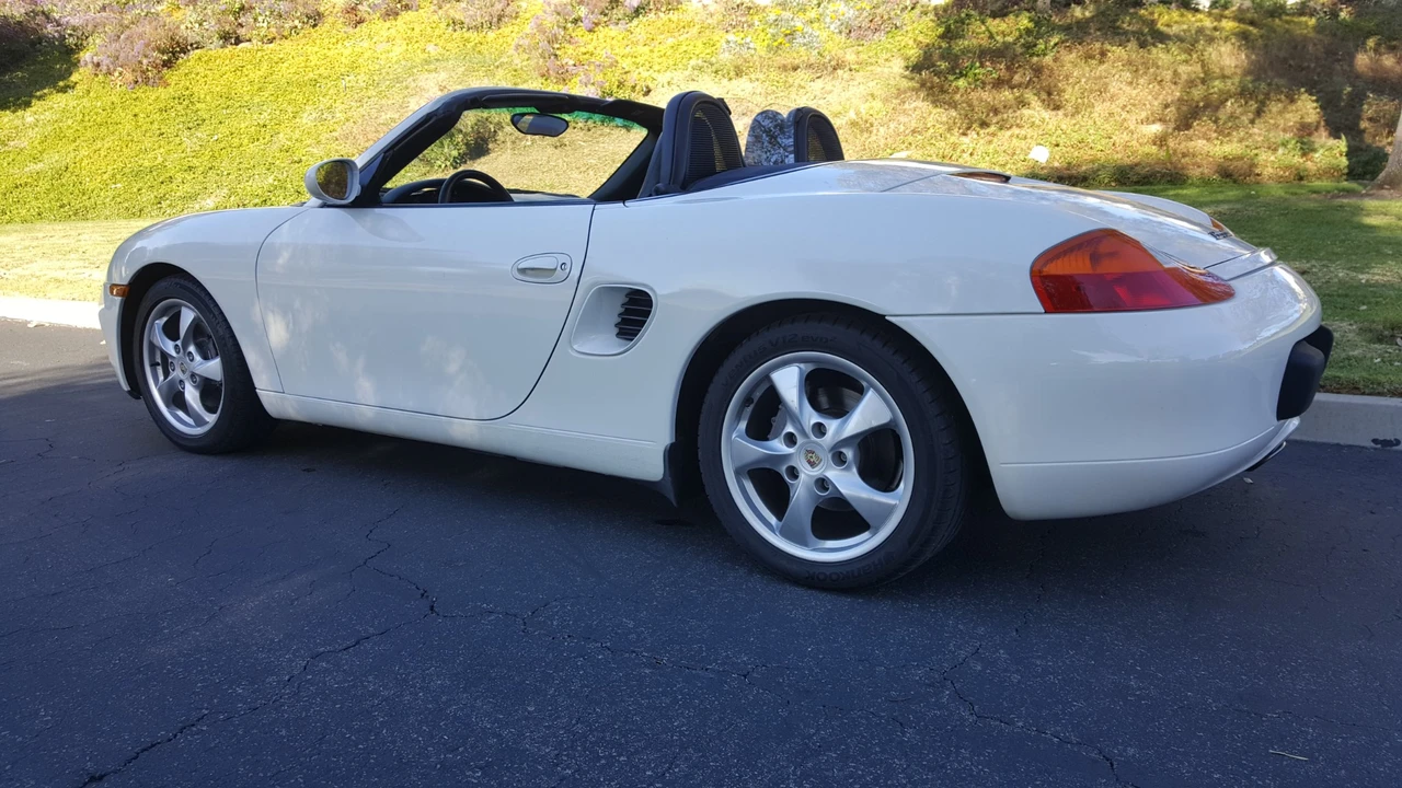 2001 Porsche 986 Boxster - Image 4 of 31