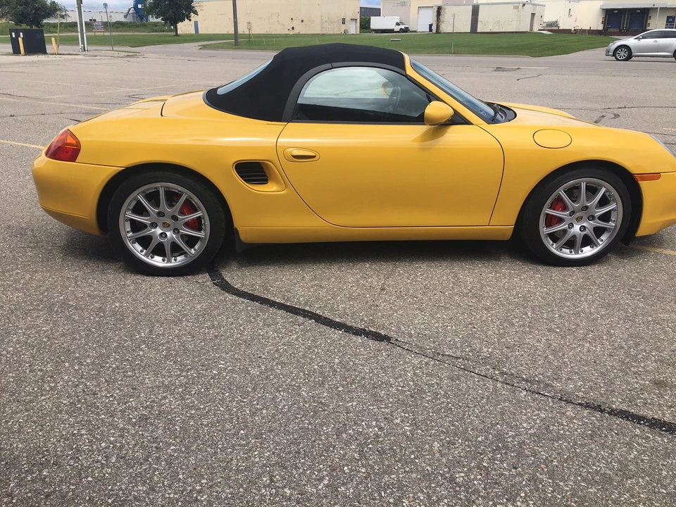 2001 Porsche 986 Boxster S - Image 16 of 31