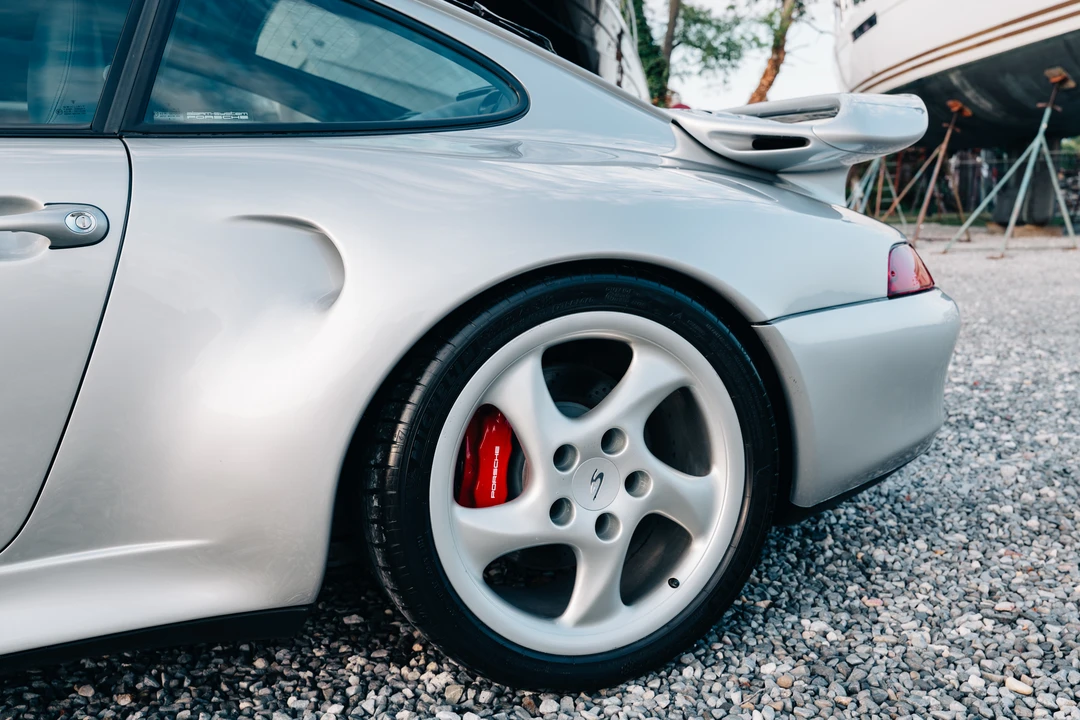 1997 Porsche 993 Carrera 4S - Image 28 of 31