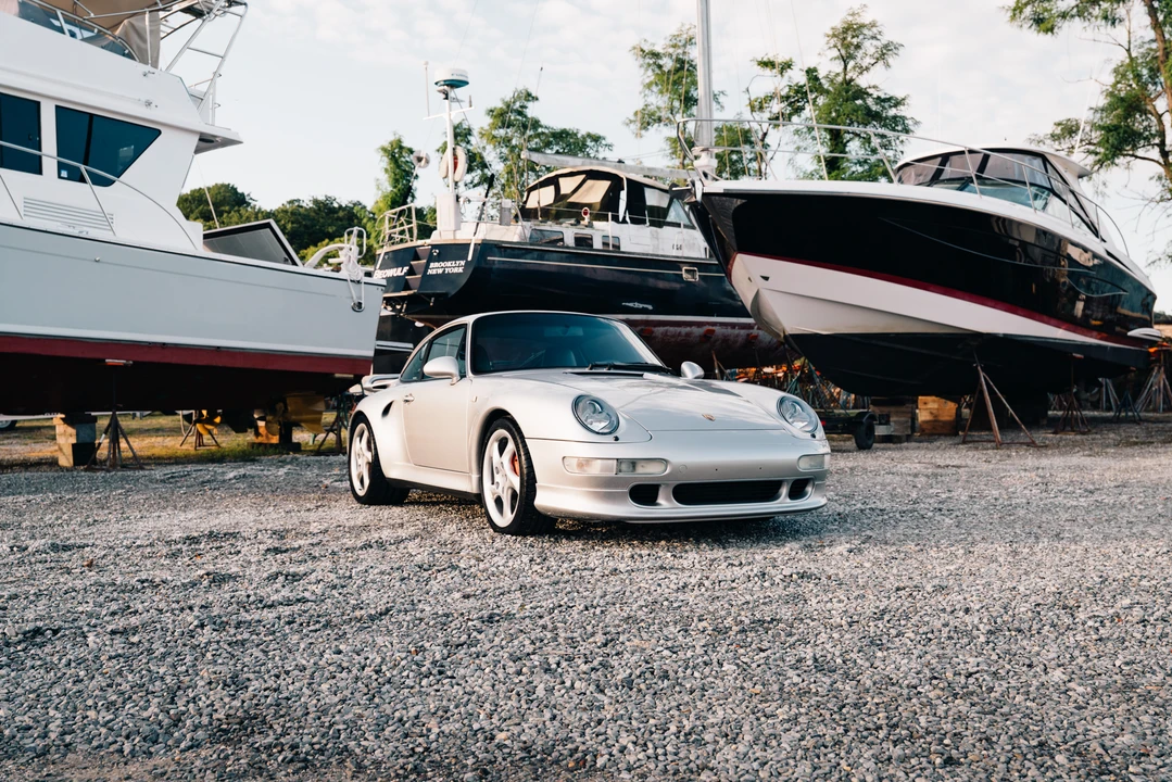 1997 Porsche 993 Carrera 4S - Image 11 of 31