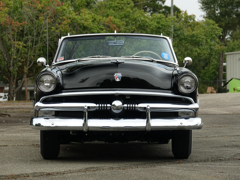 1953 Ford Crestline - Image 6 of 31