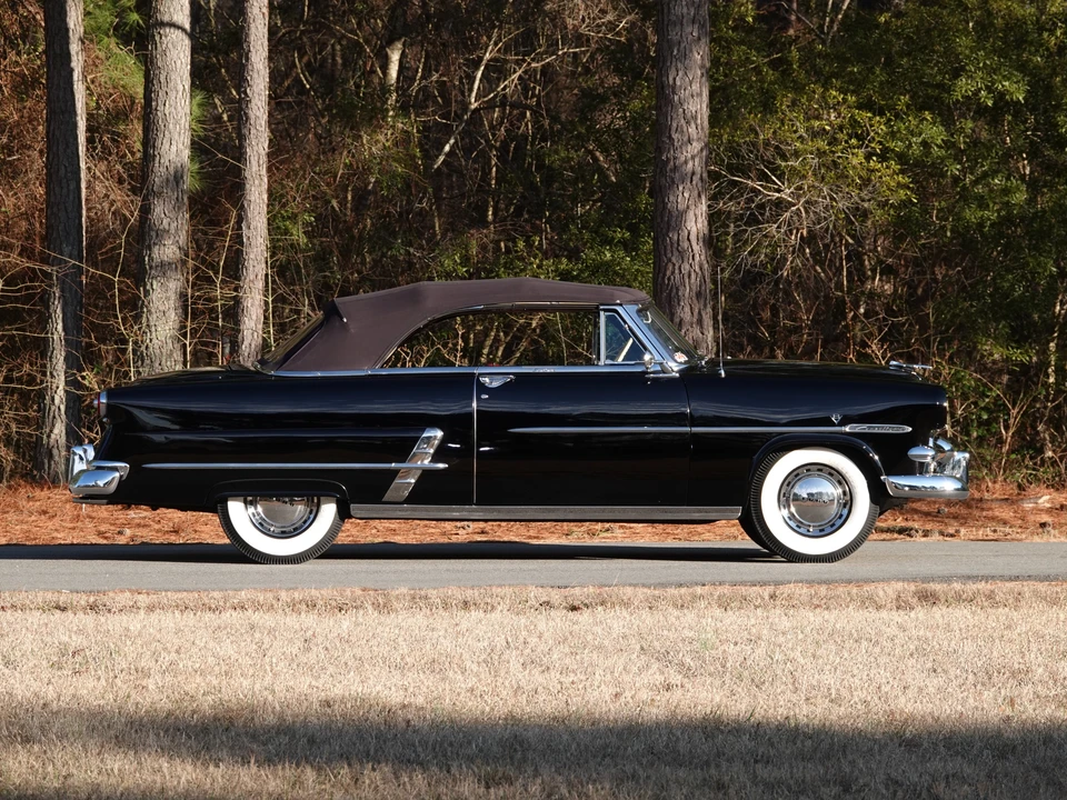 1953 Ford Crestline - Image 20 of 31