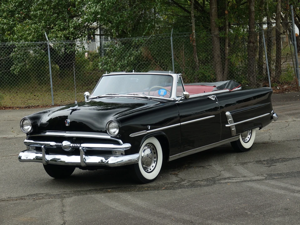1953 Ford Crestline - Image 8 of 31