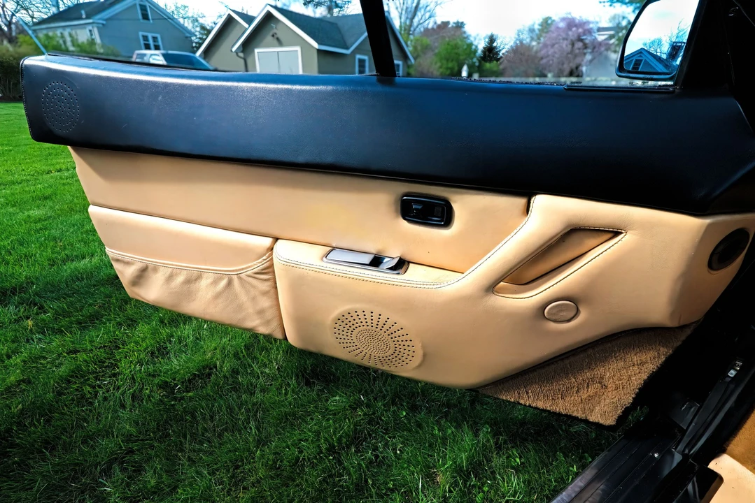 1984 Ferrari Mondial QV - Image 29 of 31