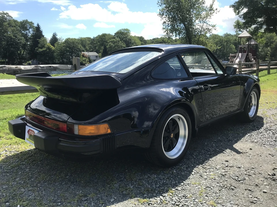 1984 Porsche 911 Carrera 3.2 - Image 6 of 31
