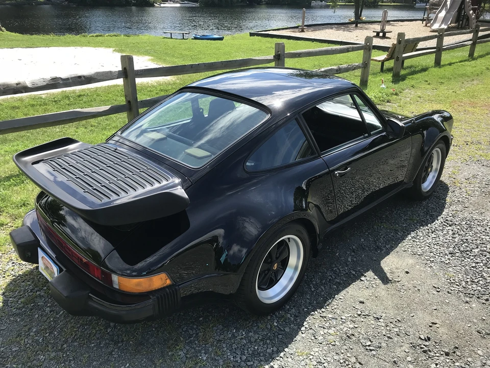 1984 Porsche 911 Carrera 3.2 - Image 5 of 31
