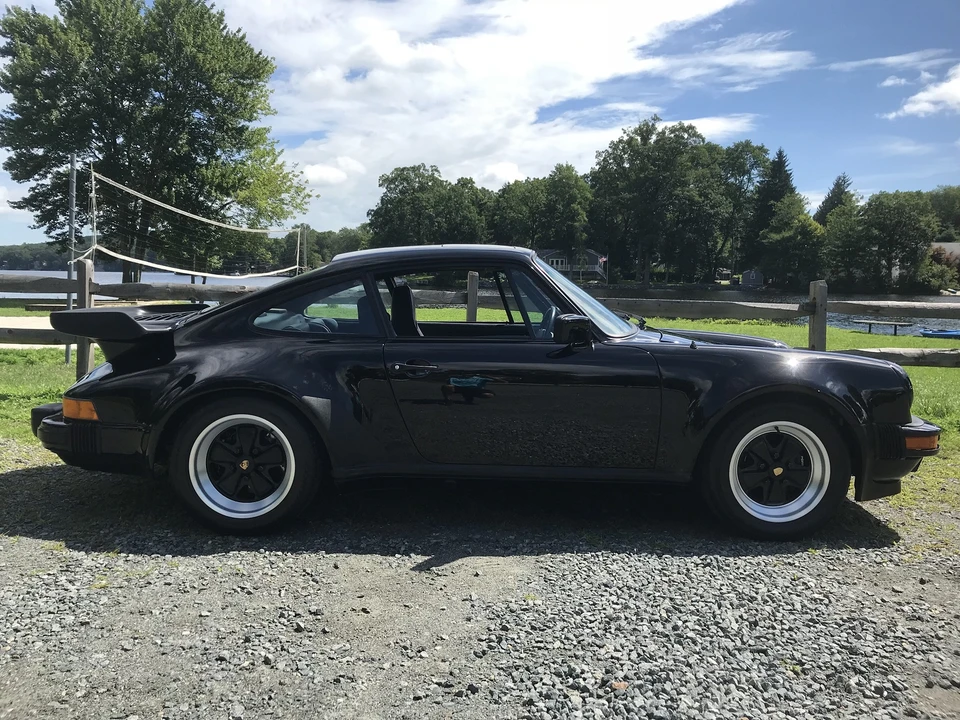 1984 Porsche 911 Carrera 3.2 - Image 7 of 31