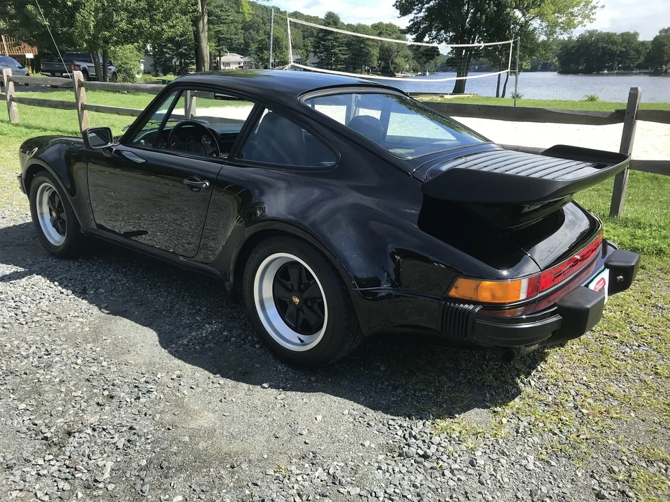 1984 Porsche 911 Carrera 3.2 - Image 4 of 31