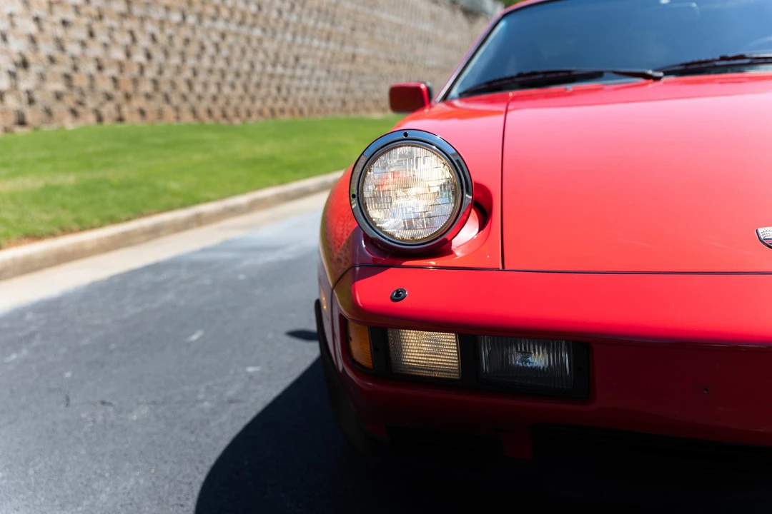 1984 Porsche 928 S - Image 19 of 31