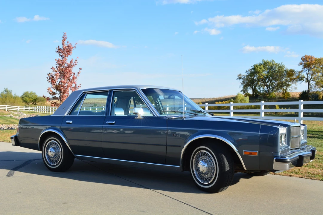 1985 Dodge Diplomat - Image 5 of 31