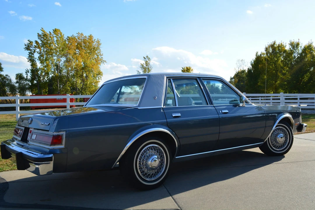 1985 Dodge Diplomat - Image 8 of 31