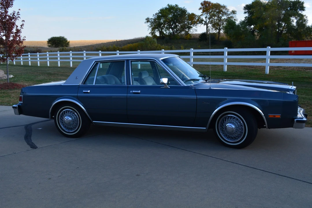 1985 Dodge Diplomat - Image 6 of 31