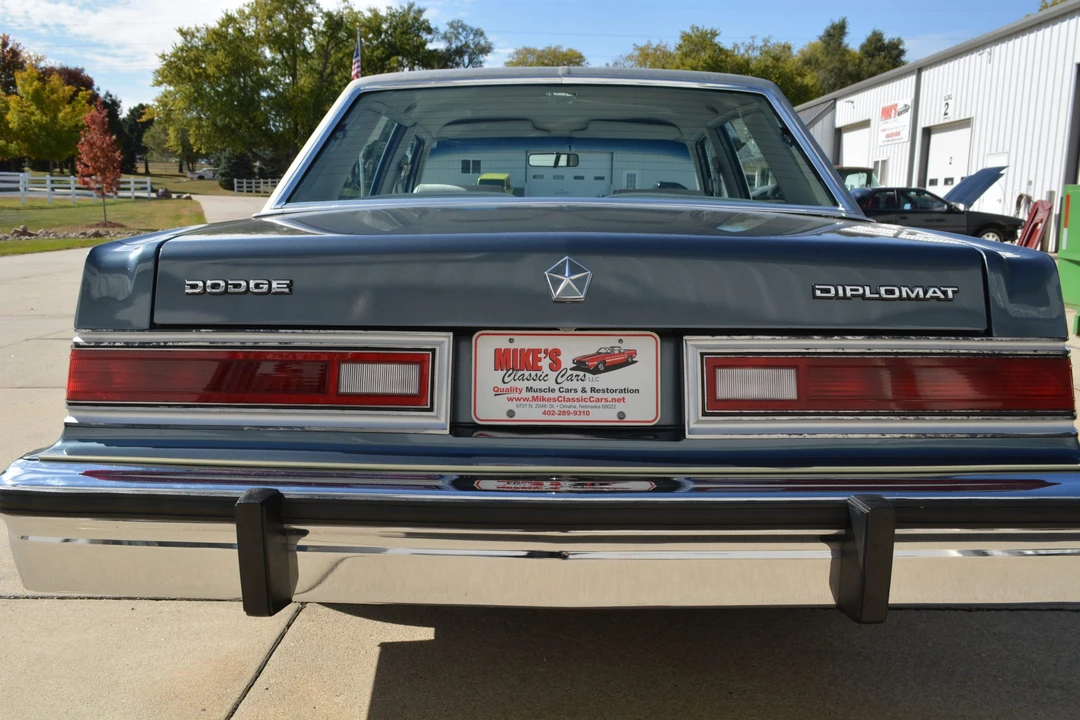 1985 Dodge Diplomat - Image 24 of 31