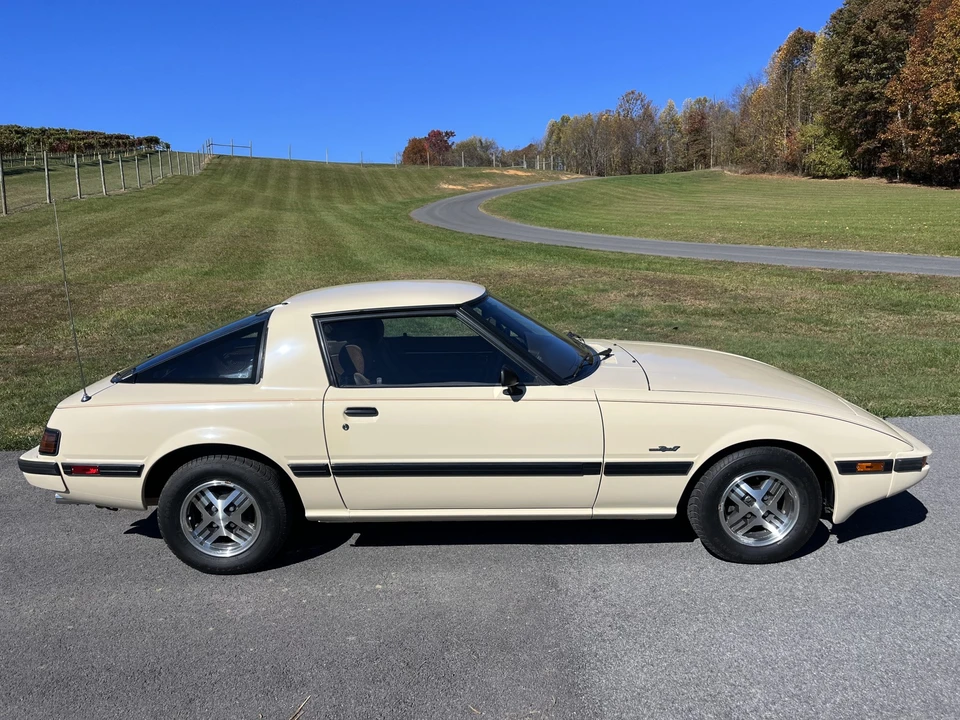 1985 Mazda RX-7 SA & FB - Image 5 of 31