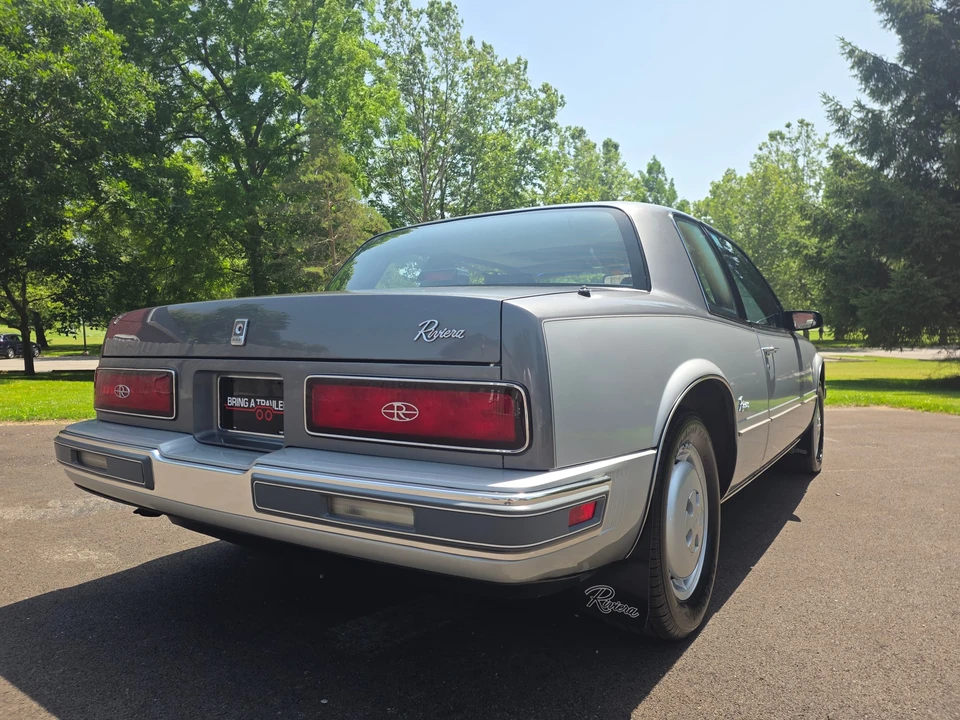 1986 Buick Riviera 4th-7th Gen - Image 13 of 31