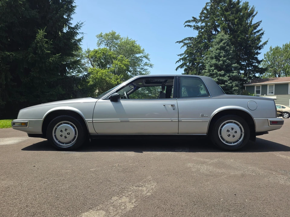 1986 Buick Riviera 4th-7th Gen - Image 19 of 31