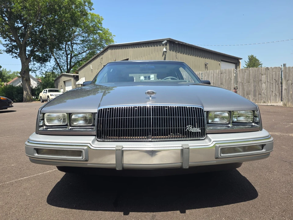 1986 Buick Riviera 4th-7th Gen - Image 5 of 31