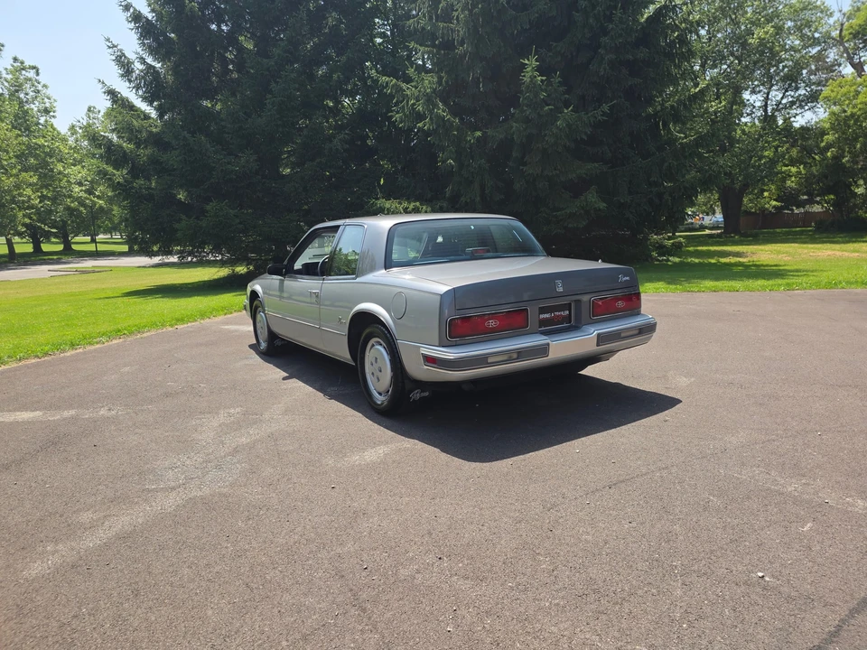 1986 Buick Riviera 4th-7th Gen - Image 25 of 31
