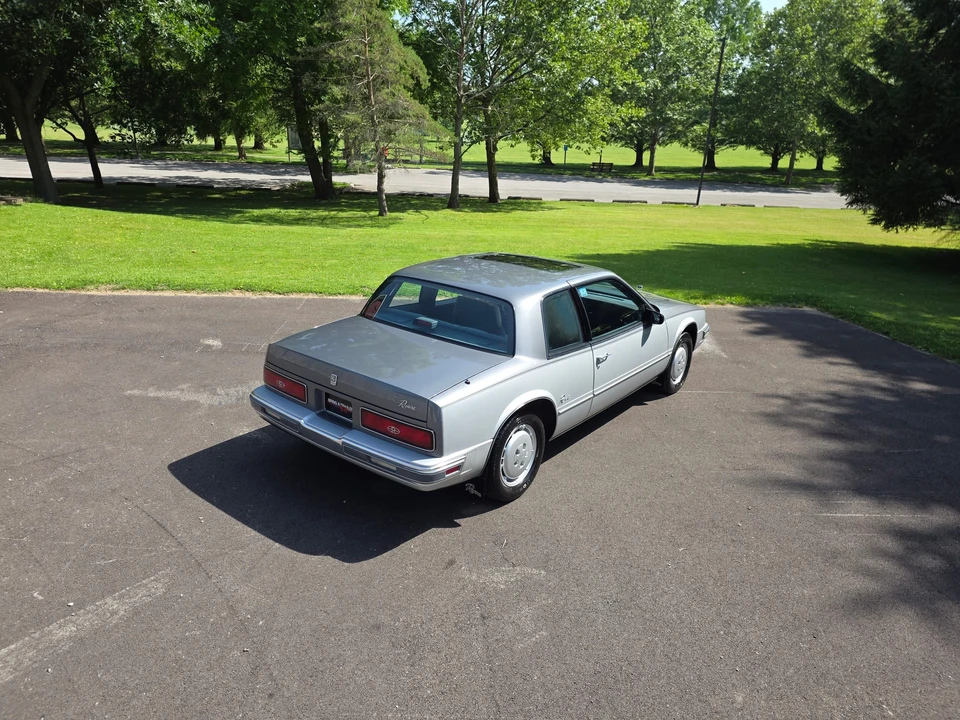 1986 Buick Riviera 4th-7th Gen - Image 30 of 31