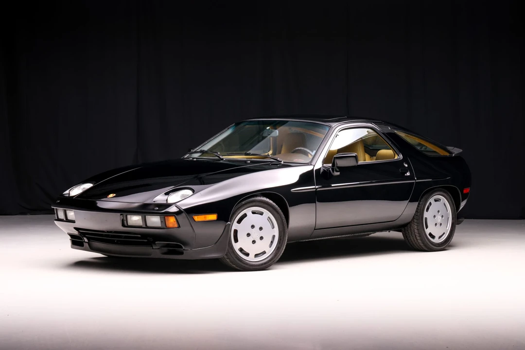 1986 Porsche 928 S - Image 2 of 31