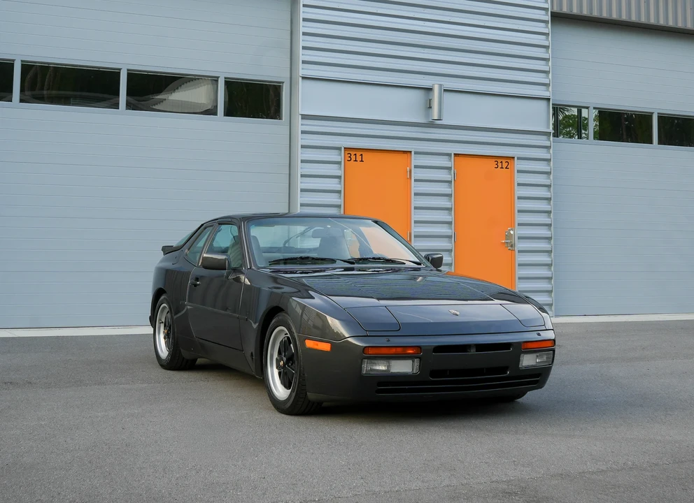 1986 Porsche 944 Turbo - Image 4 of 31