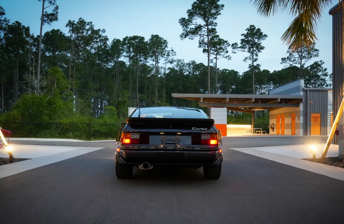 1986 Porsche 944 Turbo - Image 10 of 31