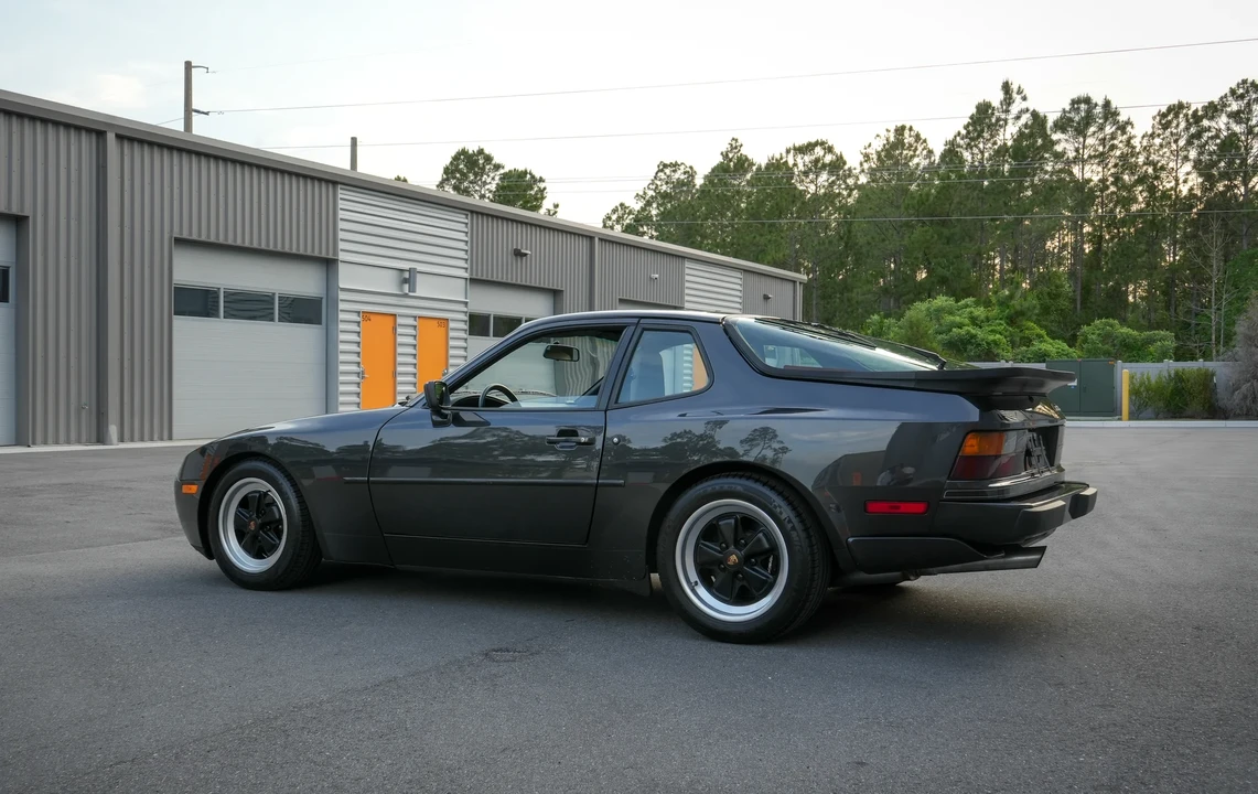 1986 Porsche 944 Turbo - Image 25 of 31