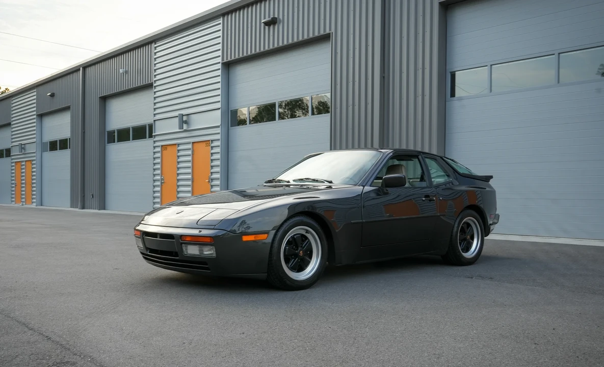 1986 Porsche 944 Turbo - Image 23 of 31