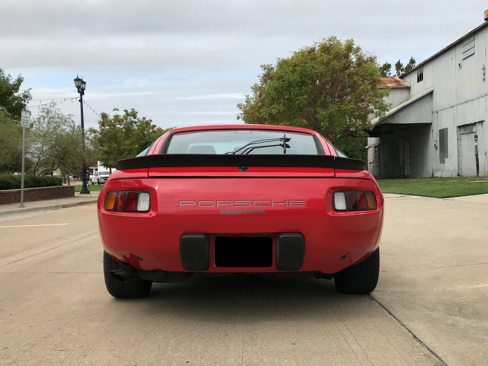 1986 Porsche 928 S - Image 7 of 31