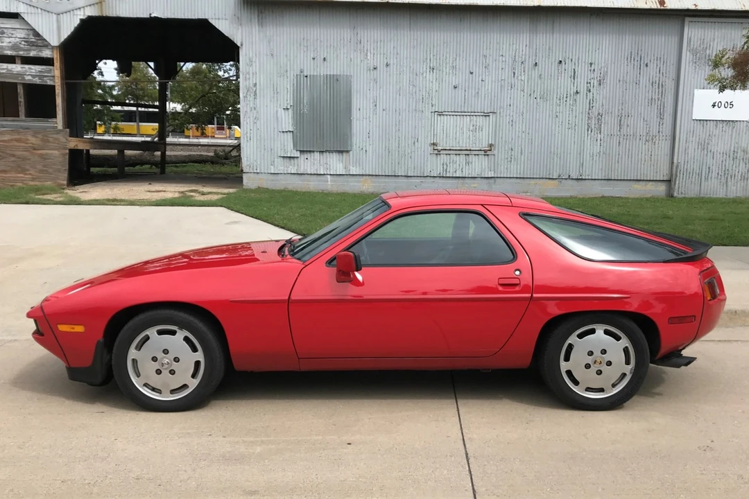 1986 Porsche 928 S - Image 4 of 31