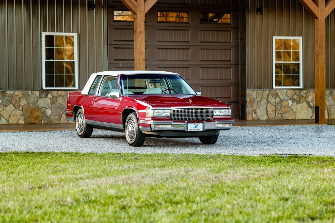 1987 Cadillac DeVille 6th Gen - Image 10 of 31