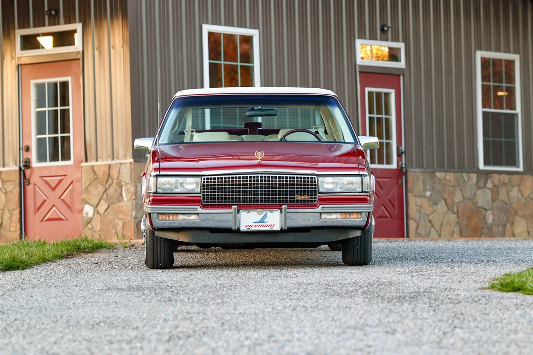 1987 Cadillac DeVille 6th Gen - Image 7 of 31