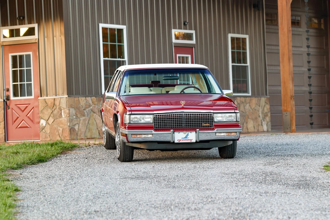 1987 Cadillac DeVille 6th Gen - Image 9 of 31