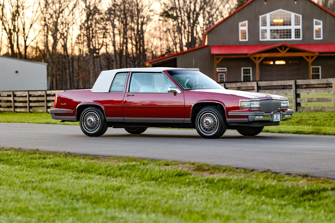 1987 Cadillac DeVille 6th Gen - Image 28 of 31