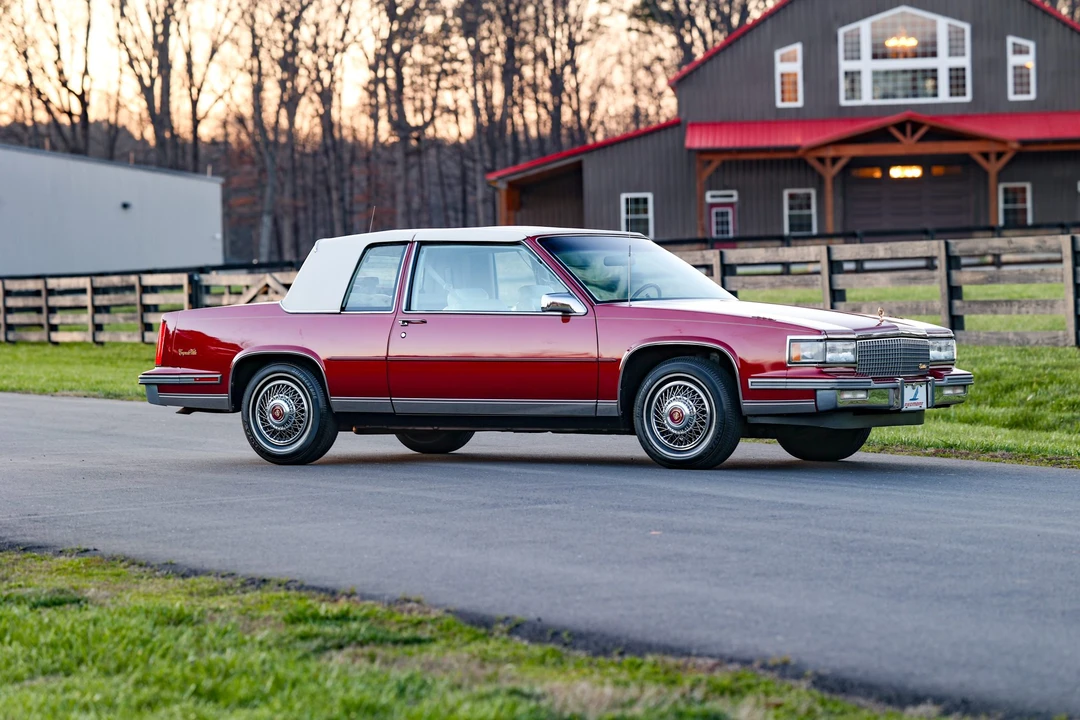 1987 Cadillac DeVille 6th Gen - Image 23 of 31