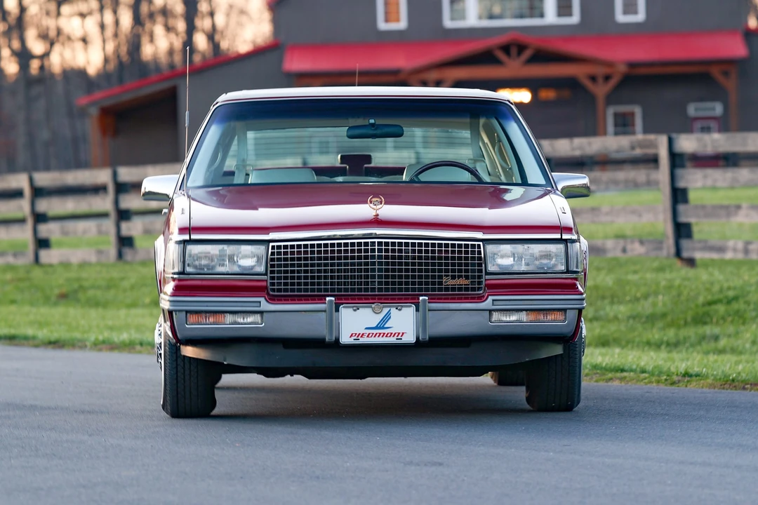 1987 Cadillac DeVille 6th Gen - Image 5 of 31