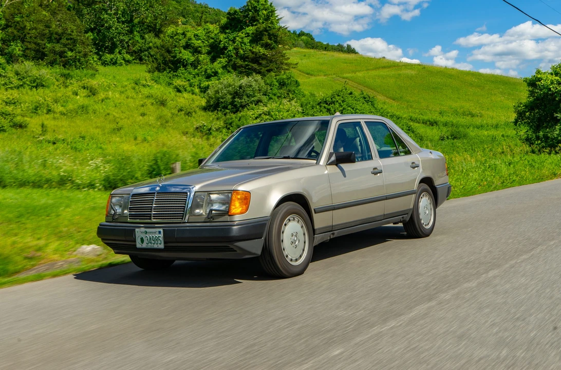 1987 Mercedes-Benz W124 E-Class - Image 3 of 31