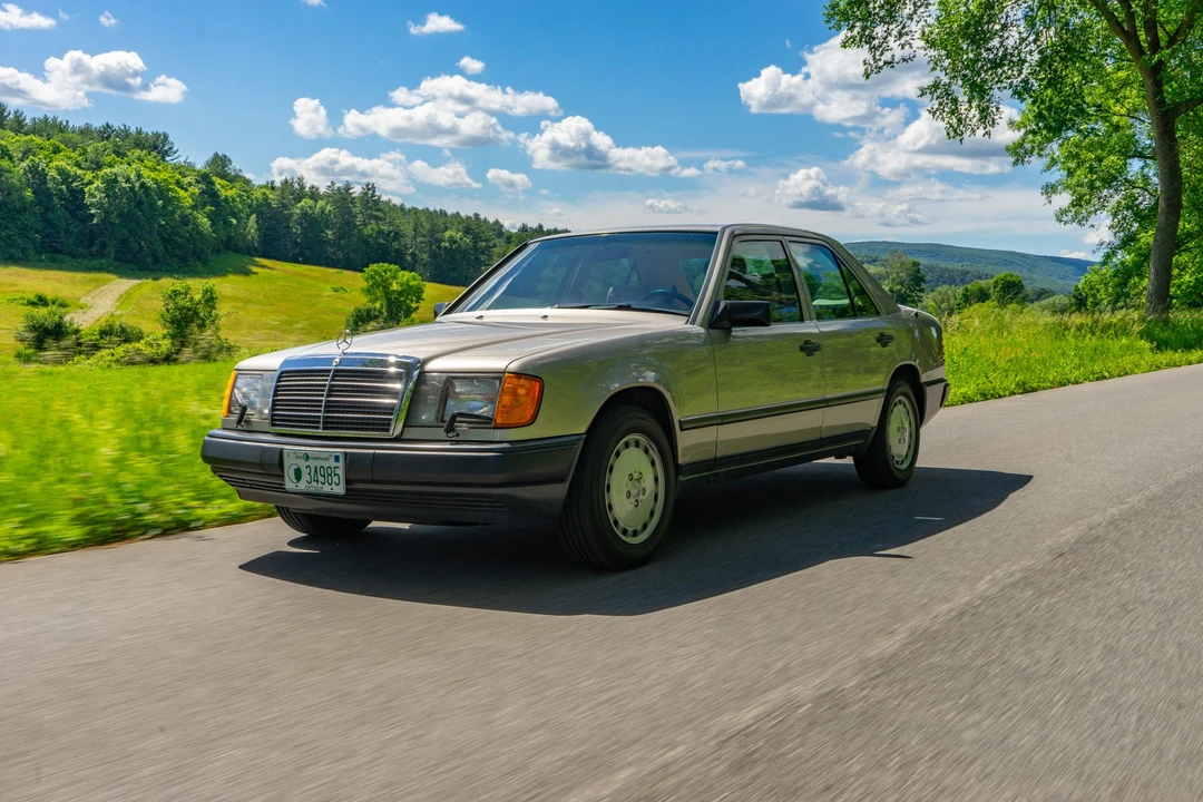 1987 Mercedes-Benz W124 E-Class - Image 7 of 31
