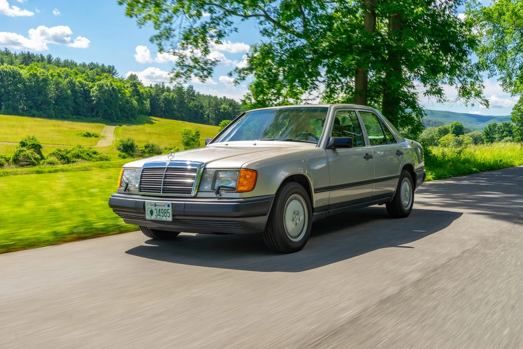 1987 Mercedes-Benz W124 E-Class - Image 8 of 31