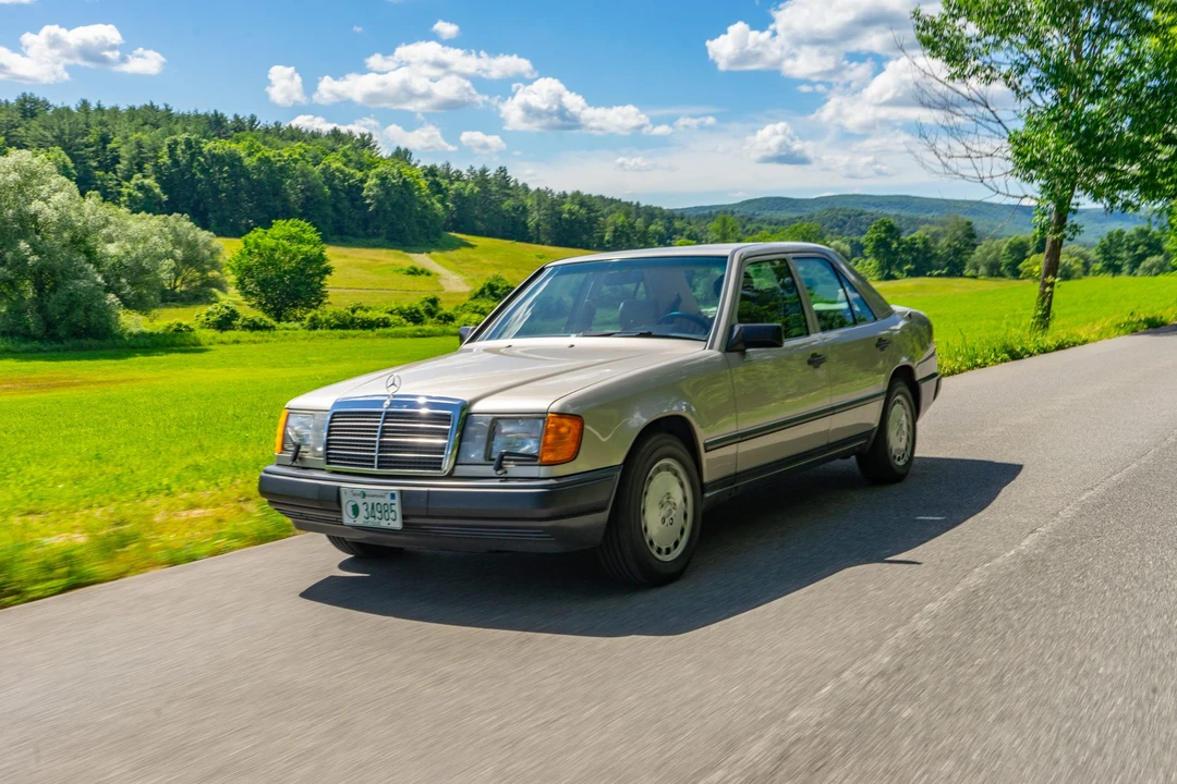 1987 Mercedes-Benz W124 E-Class - Image 10 of 31